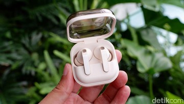 Galaxy Buds4 Series Tawarkan Desain Nyaman dan Galaxy AI. Foto: Adi FR/detikINET