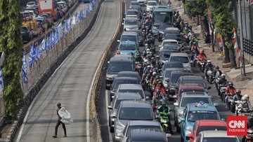 Efektivitas Kebijakan WFH Sehari dalam Menekan Konsumsi BBM Nasional Dipertanyakan