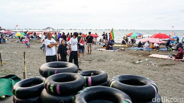 Lonjakan Pengunjung Hiasi Pantai Alam Indah Tegal Selama Momen Libur Idul Fitri