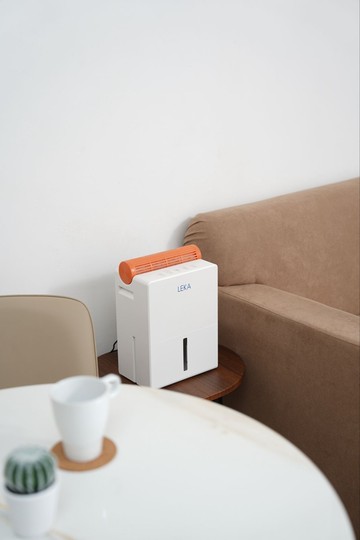 Mengatasi Kelembapan Rumah dengan Efisien: Menilik Keunggulan Dehumidifier LEKA DH6224 Mars