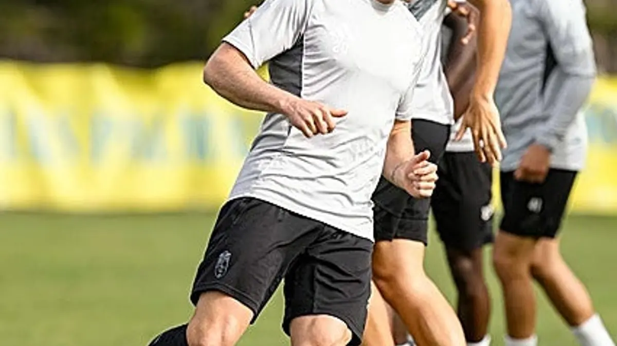 Duel Penentu Papan Atas: Las Palmas Incar Poin Penuh Hadapi Ambisi Promosi Granada