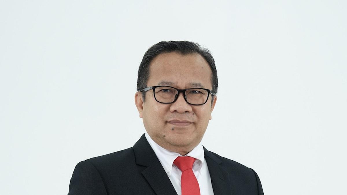 Adi Budiarso: Dari Kementerian Keuangan ke Garda Depan Pengawasan Inovasi Keuangan Digital di OJK