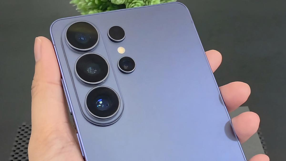 Samsung Galaxy S26 Series Menggebrak Pasar Indonesia: Privasi Mutlak dan Performa Tanpa Kompromi di Genggaman Anda