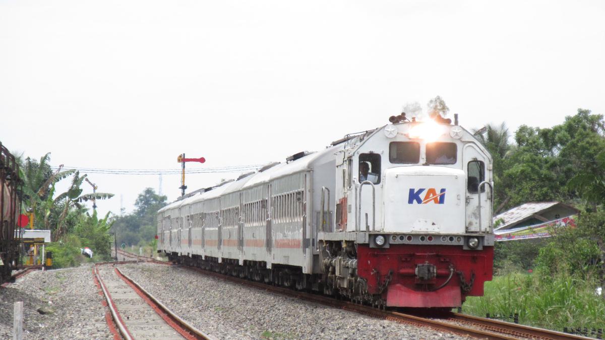 KAI dan Kejaksaan Agung Pererat Sinergi: Optimalisasi Aset dan Pengembangan Layanan Kereta Api Jadi Fokus Utama