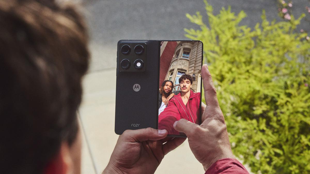Motorola Razr Fold: Era Baru Ponsel Lipat dengan Inovasi dan Harga Premium